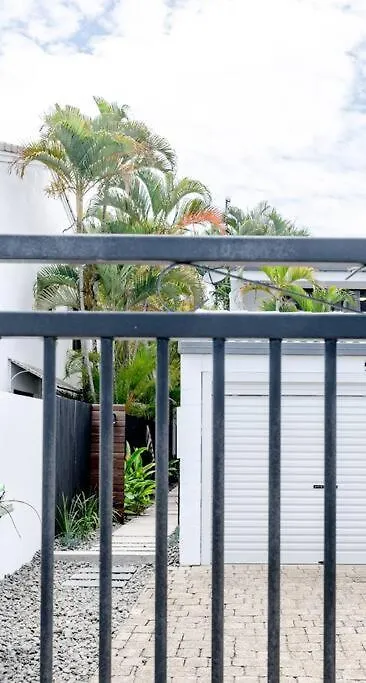 Villa One - Immaculate Townhouse On Noosa Parade 0*, Noosa Heads